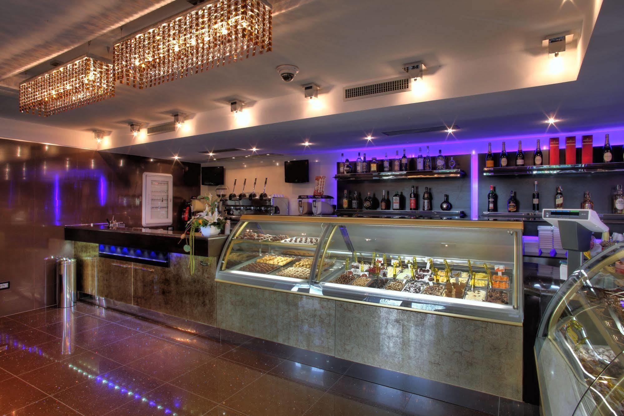 Hotel Cenacolo Сомма-Везувиана Экстерьер фото