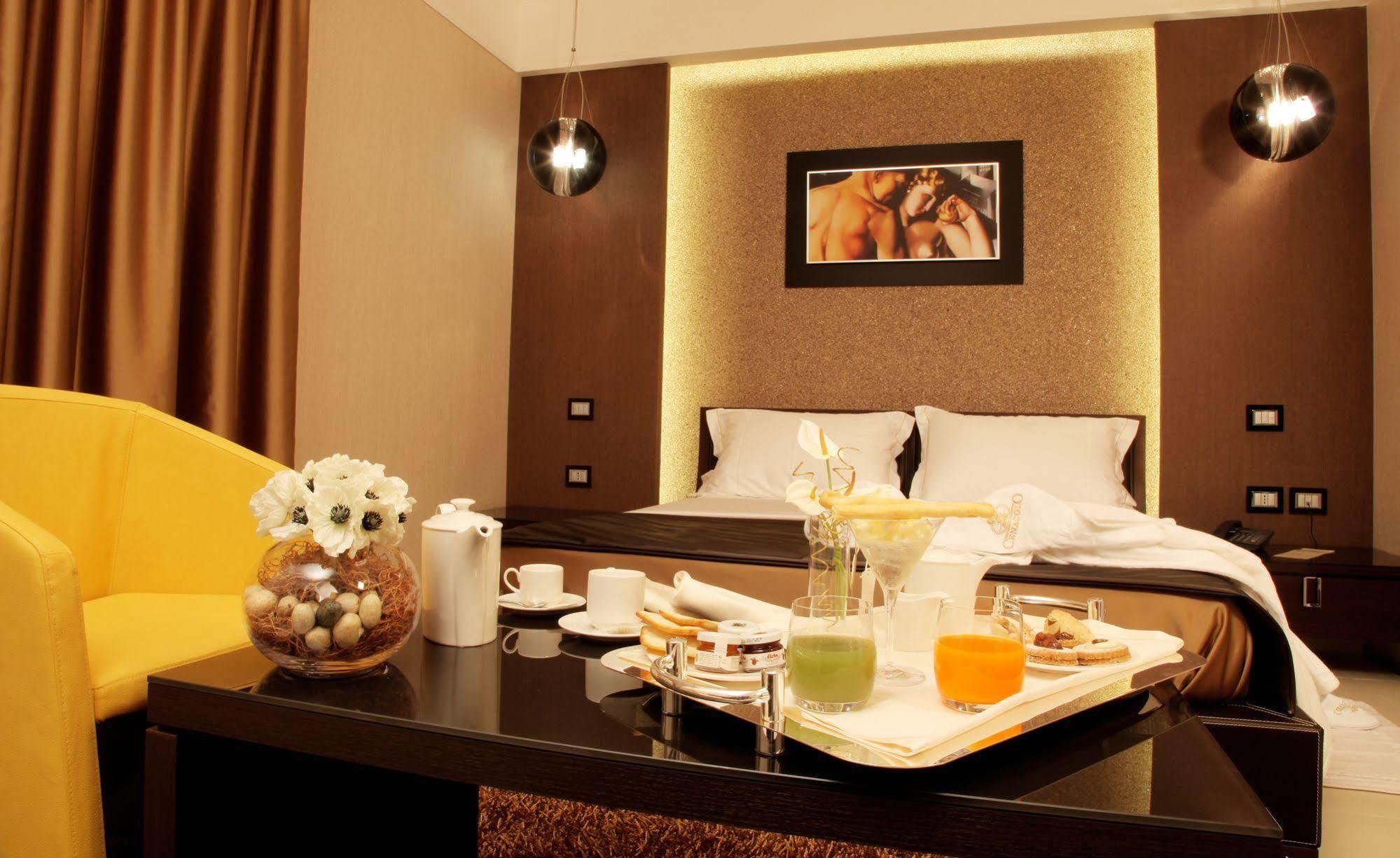 Hotel Cenacolo Сомма-Везувиана Экстерьер фото